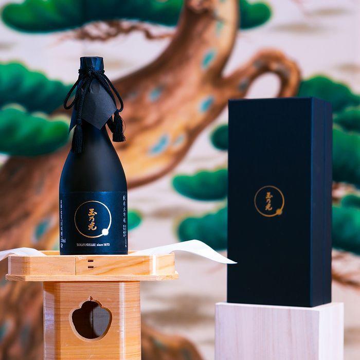 玉乃光 御祝 ギフト 日本酒 純米大吟醸 BlackLabel 720ml 化粧箱 玉乃光 御祝 ギフト 日本酒 純米大吟醸 BlackLabel 720ml 化粧箱