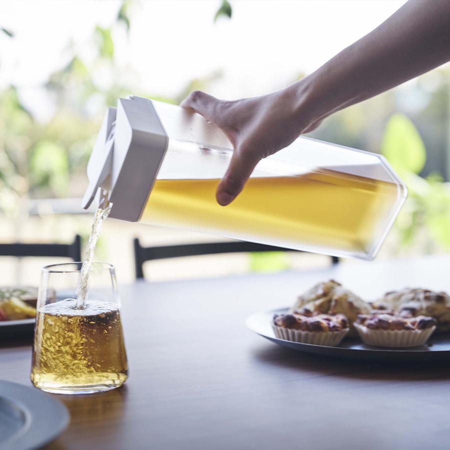 tower 倒して置ける冷水筒 タワー 山崎実業 yamazaki 麦茶ポット tower 倒して置ける冷水筒 タワー 山崎実業 yamazaki 麦茶ポット