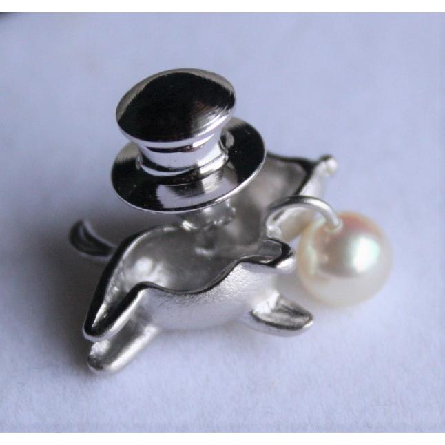 ①新品 天然 本真珠 ワンちゃん 淡水パール ペンダント ブローチ 犬 アニマル ワンちゃん 犬 パール タックブローチ ラペルピン シルバー製