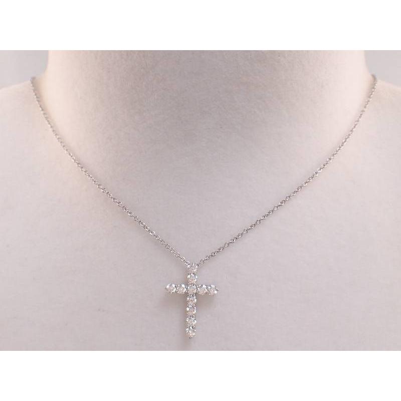 美品　ティファニー　ネックレス　クロス　ダイヤモンド　s スモール　プラチナ TIFFANY&Co.（ティファニー） スモールクロスダイヤモンド ネックレス