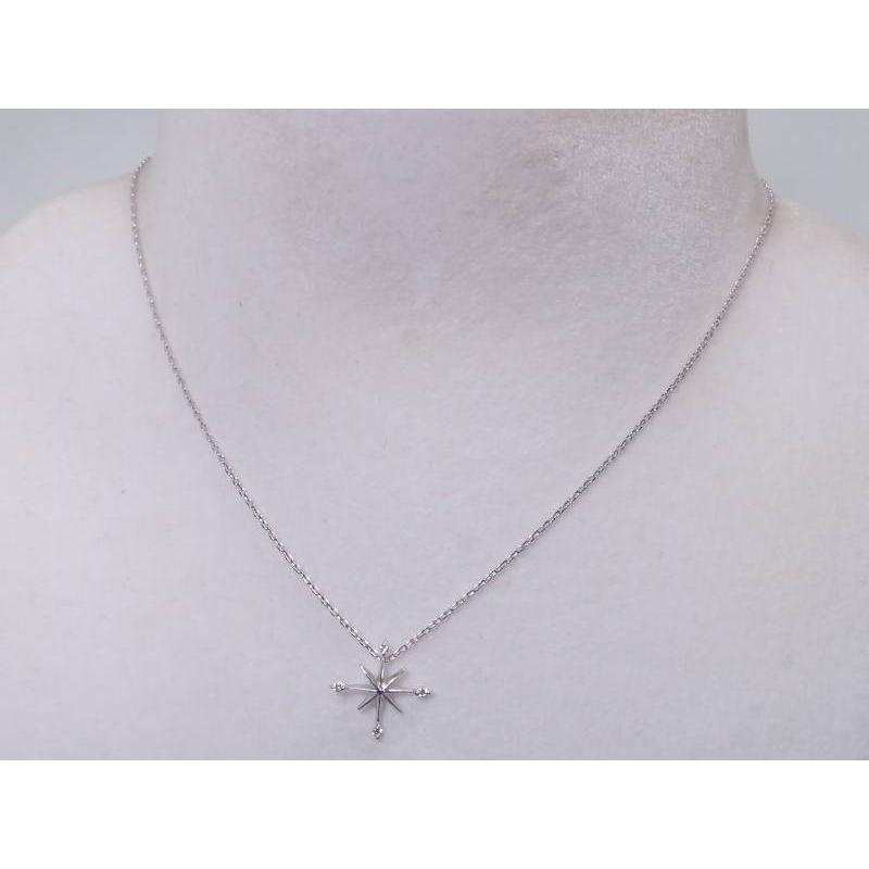 K18WG 雪の結晶モチーフネックレス 雪の結晶モチーフ9つのダイヤモンド K18ネックレス~Diamond collection