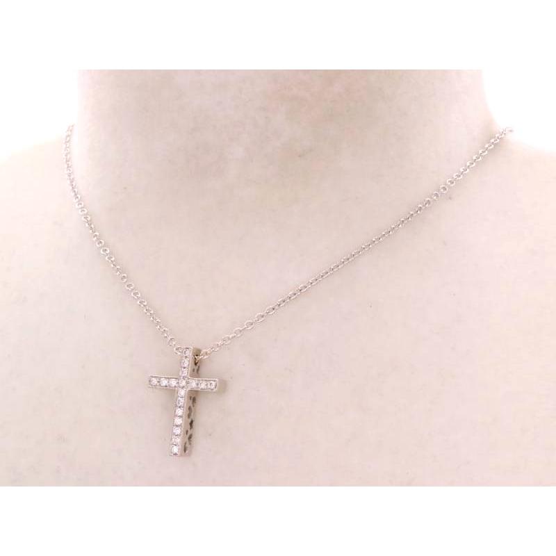 Ponte Vecchio（ポンテヴェキオ） ダイヤ0.16ct クロス ネックレス 750
