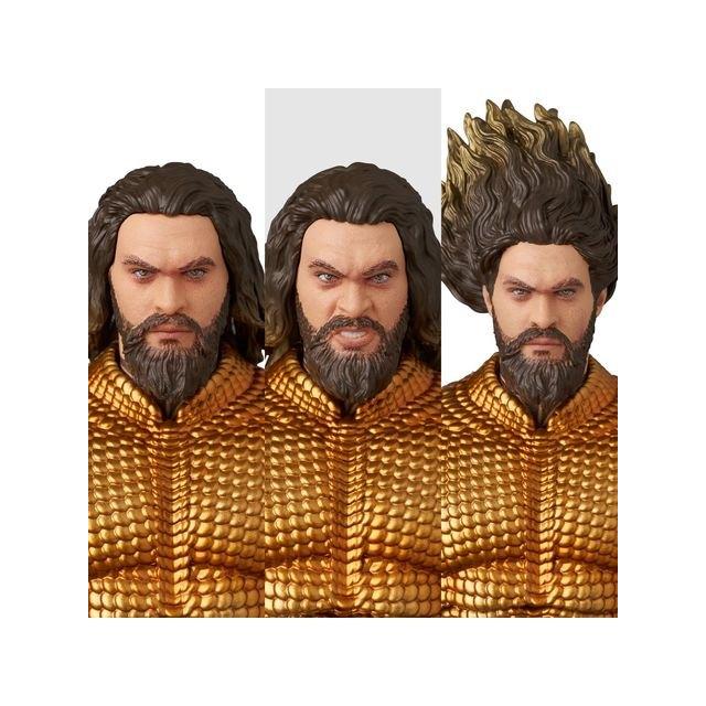 メディコムトイ MAFEX AQUAMAN （GOLD \u0026 GREEN SUIT）の画像