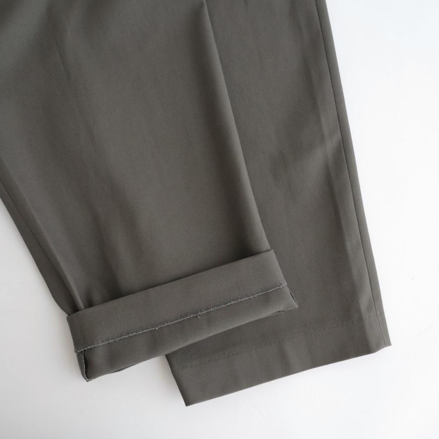 マーカウェア DOUBLE PLEATED EASY TROUSERS #GRAY [A26A93PT02C] メンズ パンツ MARKAWAREの画像