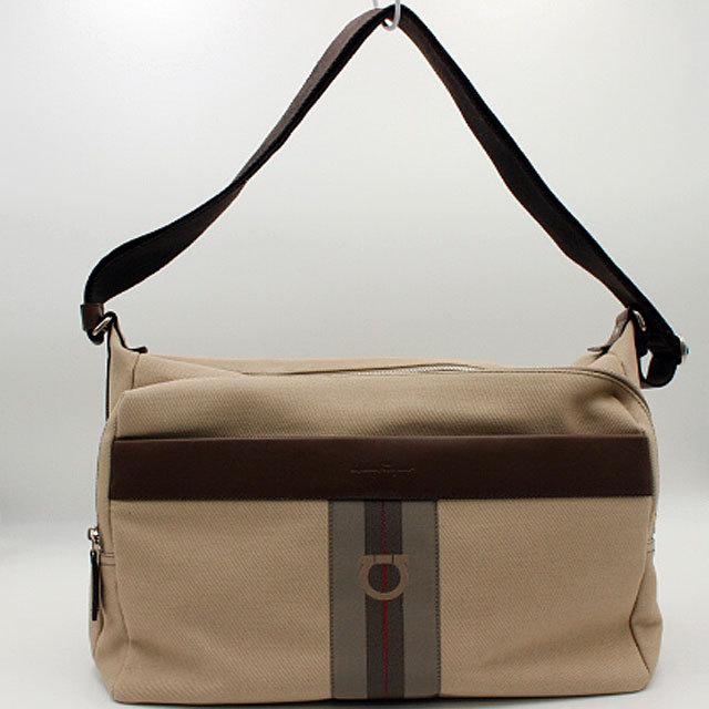 帯電防止処理加工 フェラガモ 斜めがけショルダー キャンバス地