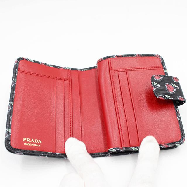 PRADA プラダ PRADA 2つ折りコンパクト財布 サフィアーノ PRADA プラダ PRADA 2つ折りコンパクト財布 サフィアーノ