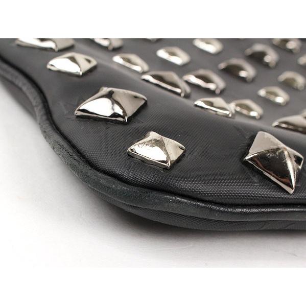 MCM 【美品】エムシーエム MCM□スタッズ付きクラッチバッグ 黒□01035 