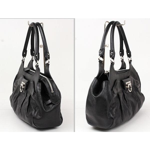 FERRAGAMO（フェラガモ） ハンドバッグ ショルダーバッグ 黒 肩掛け