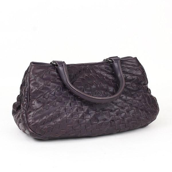 BOTTEGA VENETA（ボッテガ・ヴェネタ） イントレチャート ハンドバッグ