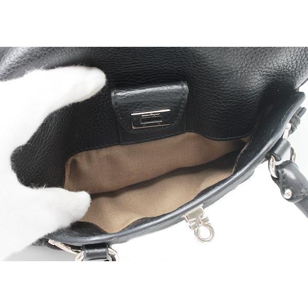 美品✨Ferragamo ミニボストンバッグ ガンチーニ金具 2way ブラック GANCINI フェラガモ ガンチーニ 2WAY ミニボストンバッグ ブラック