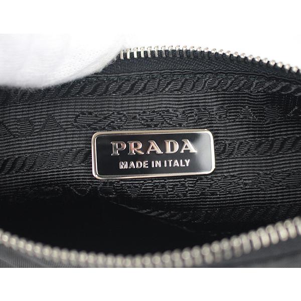最終値下げ！PRADA 黒 ナイロン ポーチ MADE IN ITALY PRADA ポーチ 黒 ナイロン製 Made in Italy