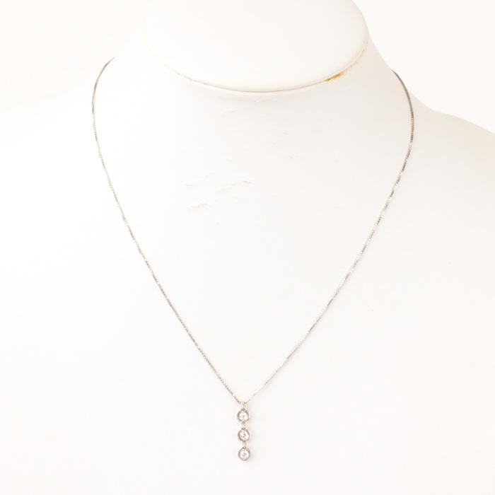 K18WG 3連ダイヤモンドトップ トリロジー ダイヤモンド 0.3ct ネックレス K18WG 18金 ホワイト