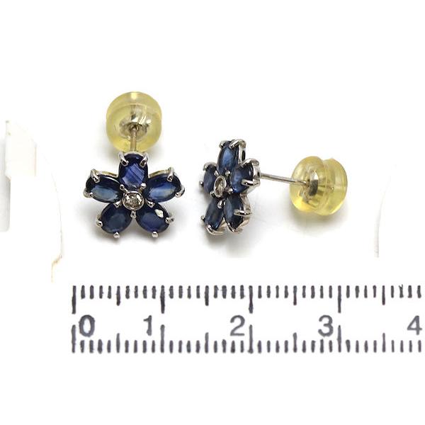K18WG フラワーピアス サファイア 1.19ct/1.12ct ダイヤモンド 0.03ct 