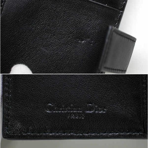 Christian Dior（クリスチャン・ディオール） 二つ折りコンパクト財布