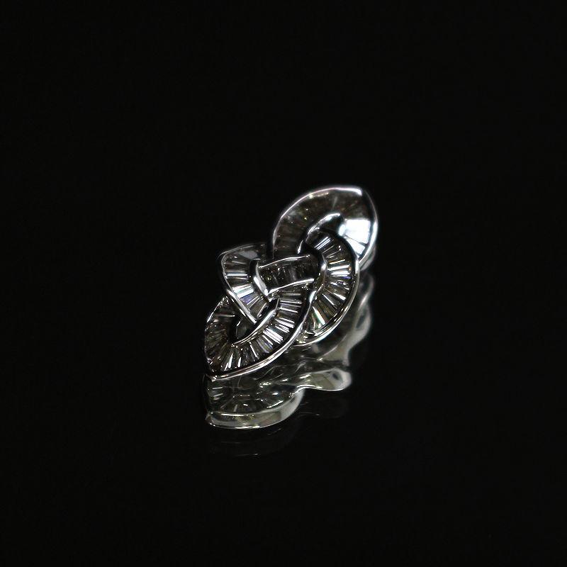 K18WG ダイヤモンドペンダントヘッド 0.58ct 18金 ホワイトゴールド 約