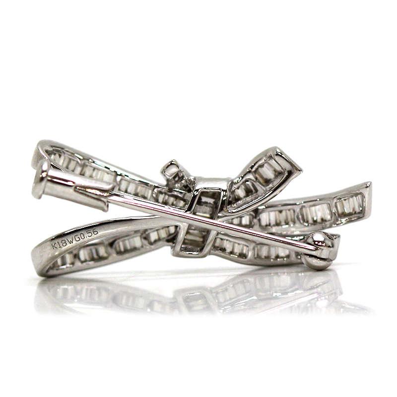 K18WG リボンモチーフブローチ ダイヤモンド 0.56ct 約2.9g 18金
