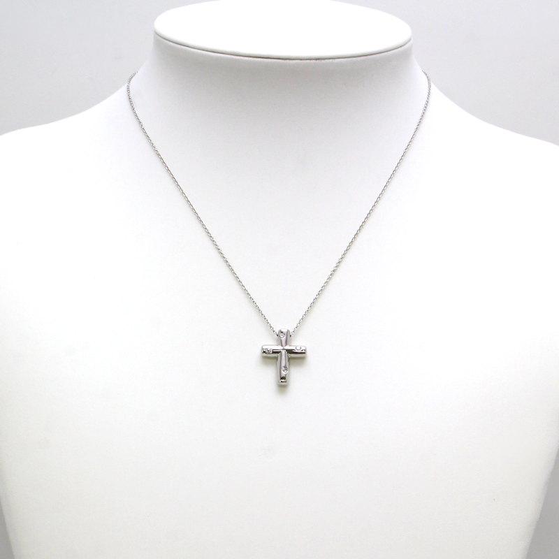 TIFFANY&Co.（ティファニー） ドッツクロス ネックレス ダイヤモンド