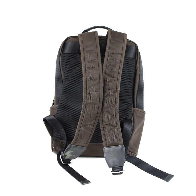 極美品✨HUNTING WORLD ナイロン×レザー 巾着リュック　バックパック 極美品 ハンティングワールド リュック バックパック ナイロン 黒 ロゴ