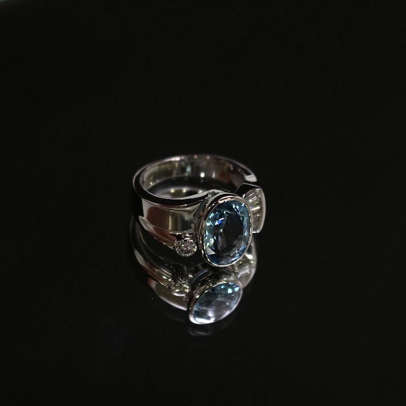 Pt900 アクアマリンリング 11号 3.02ct ダイヤモンド 0.26ct 約11.0g