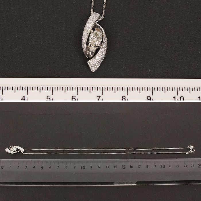 大粒 ダイヤモンド ネックレス 0.704ct/K/SI-2 0.44ct Pt850/900 