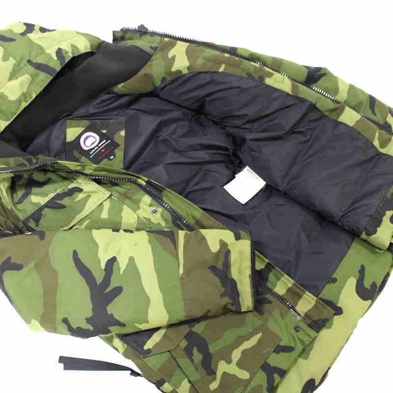 CANADA GOOSE（カナダグース） CANADA GOOSE 4550M ダウンジャケット M