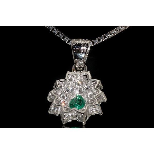 エメラルド ペンダントヘッド 0.22ct ダイヤモンド 0.36ct pt900