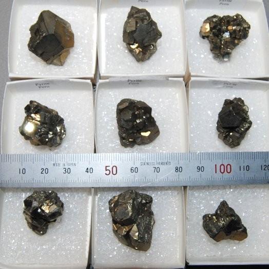 パイライト ペルー産 ミニクラスター 1個 n0131 : TAMICHI Minerals