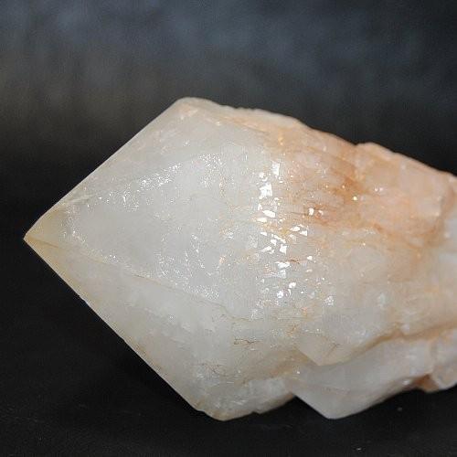 キャンドルクォーツ マダガスカル産 原石 ポイント 約250g NP12353