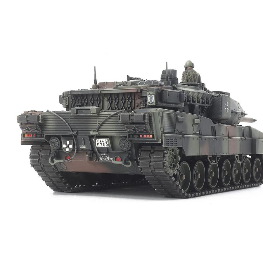 タミヤ (32607) 1/48 ドイツ連邦軍主力戦車 レオパルト2 A7V | タミヤ | 02