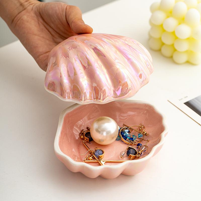 Tiffany & Co. ゴールド貝殻型小物入れ2個セット Tiffany & Co. ゴールド貝殻型小物入れ2個セット gds-69871.jpg