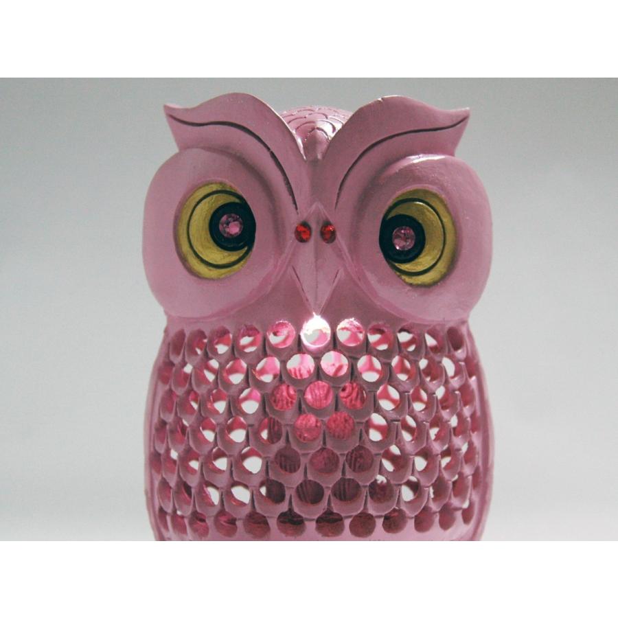 幸福を呼ぶ鳥 ピンクのフクロウ 15cm 二重彫り 透かし彫り お腹の中