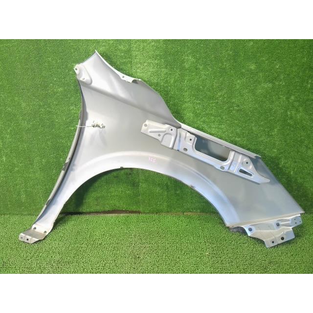 個人宅発送】カリーナ GF-ST215 フロントフェンダー 左 2.0TI S 