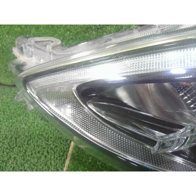 251582-1090＠アクア 6AA-NHP10 左ヘッドランプASSY_7