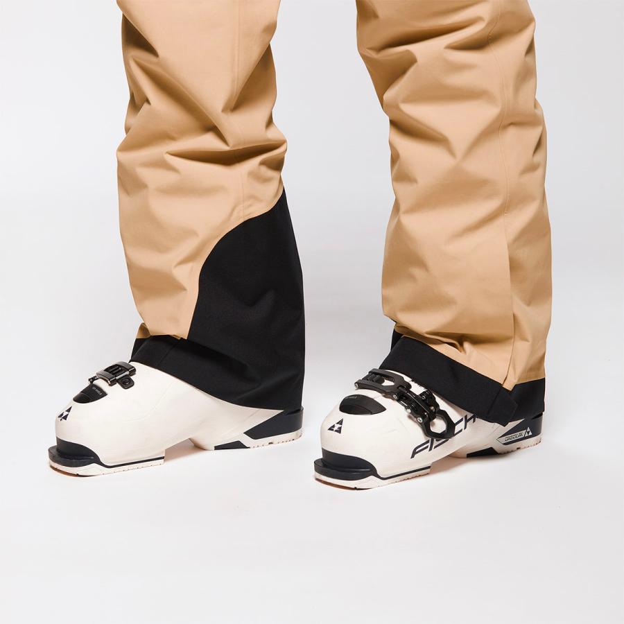 Goldwin GORE-TEX スキーウェア 女性M GW11351P Goldwin GORE-TEX スキーウェア 女性M GW11351P ゴールドウィンGOLDWIN