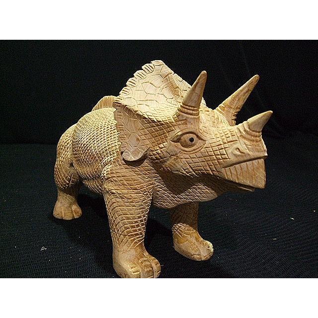 値下げです！【トリケラトプス】恐竜木彫り彫刻 全長35ｃｍ 送料無料