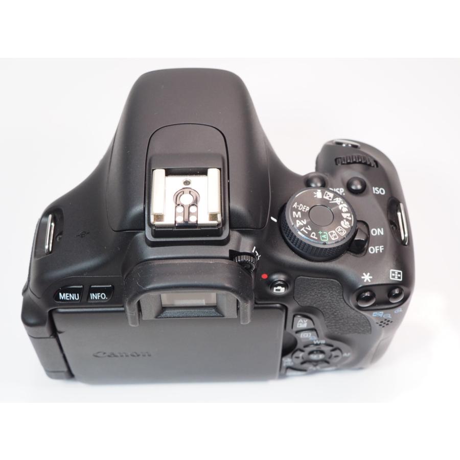EOS 【 882ショットのみ 】Canon Kiss X5 ボディー チャージャーなし
