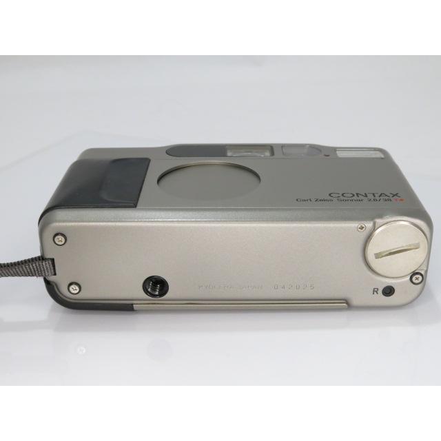コンタックス　 T2 Amazon.com : Contax T2 Silver 35mm Camera : Point And Shoot