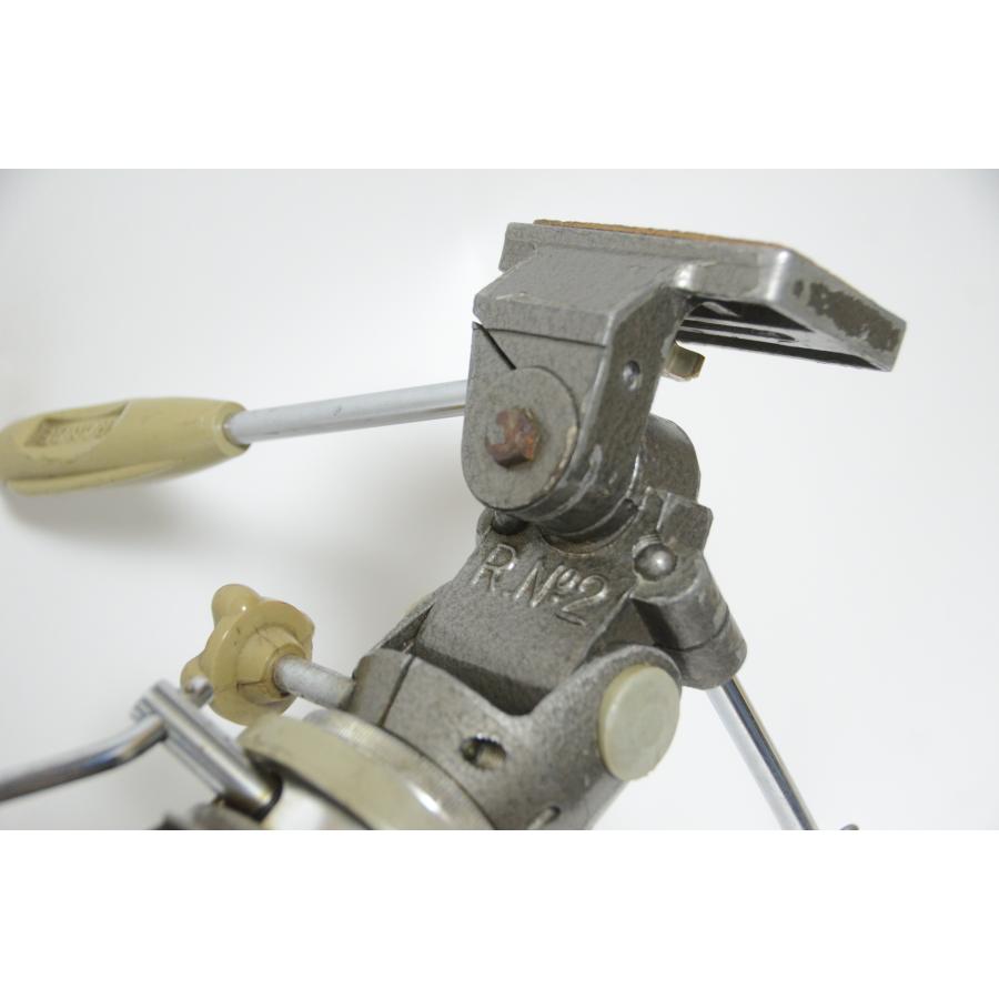 GITZO 【中古 堅牢実用三脚 】GITZO CREMAILLERE 2 + R.No2雲台 GITZO 【中古 堅牢実用三脚 】GITZO CREMAILLERE 2 + R.No2雲台