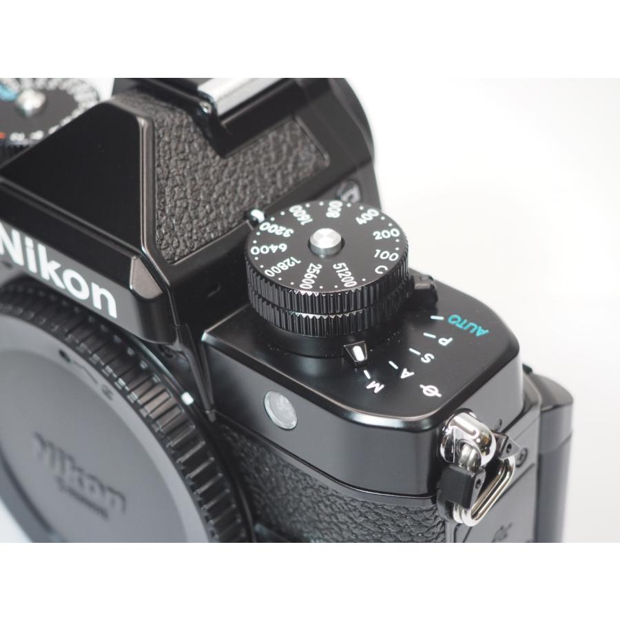 【美品】Nikon Zf 本体　黒　グリップ付 新品)Nikon (ニコン) Z f ボディ ブラック（商品ID