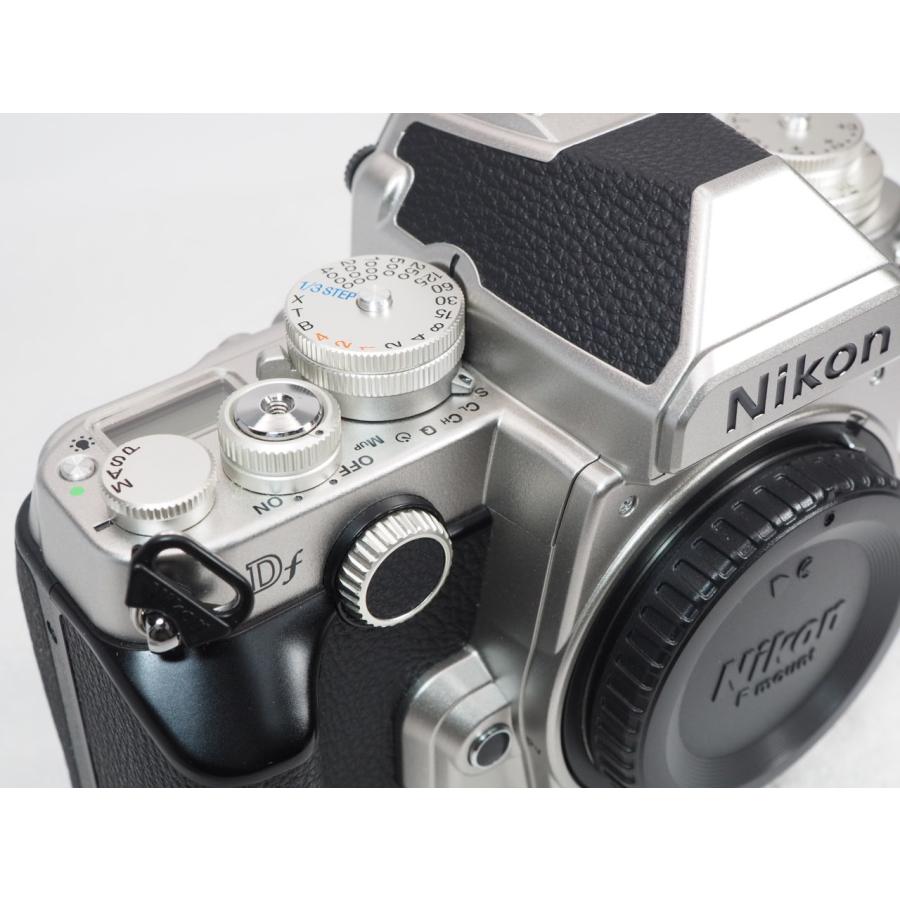 0*5様 Nikon 一眼レフカメラ シルバー 標準レンズ 20201014170146_310_.jpg