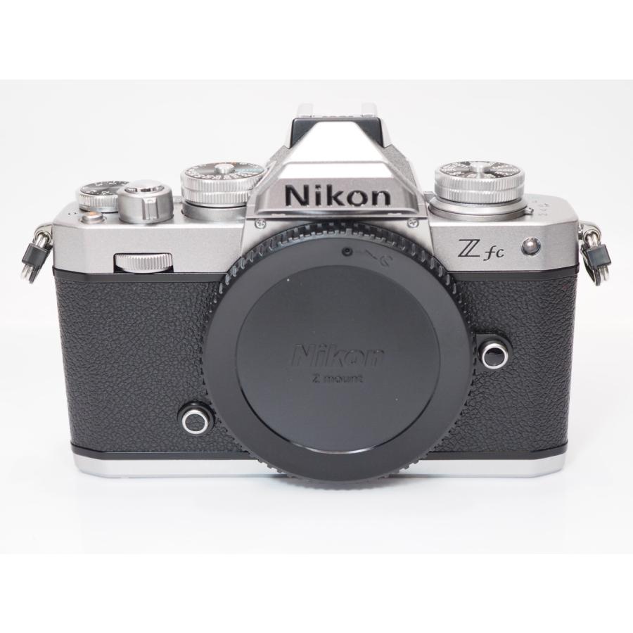 【 極美品 253ショット 】Nikon Z fc シルバー ニコン ミラーレスカメラ [管NI7666の画像