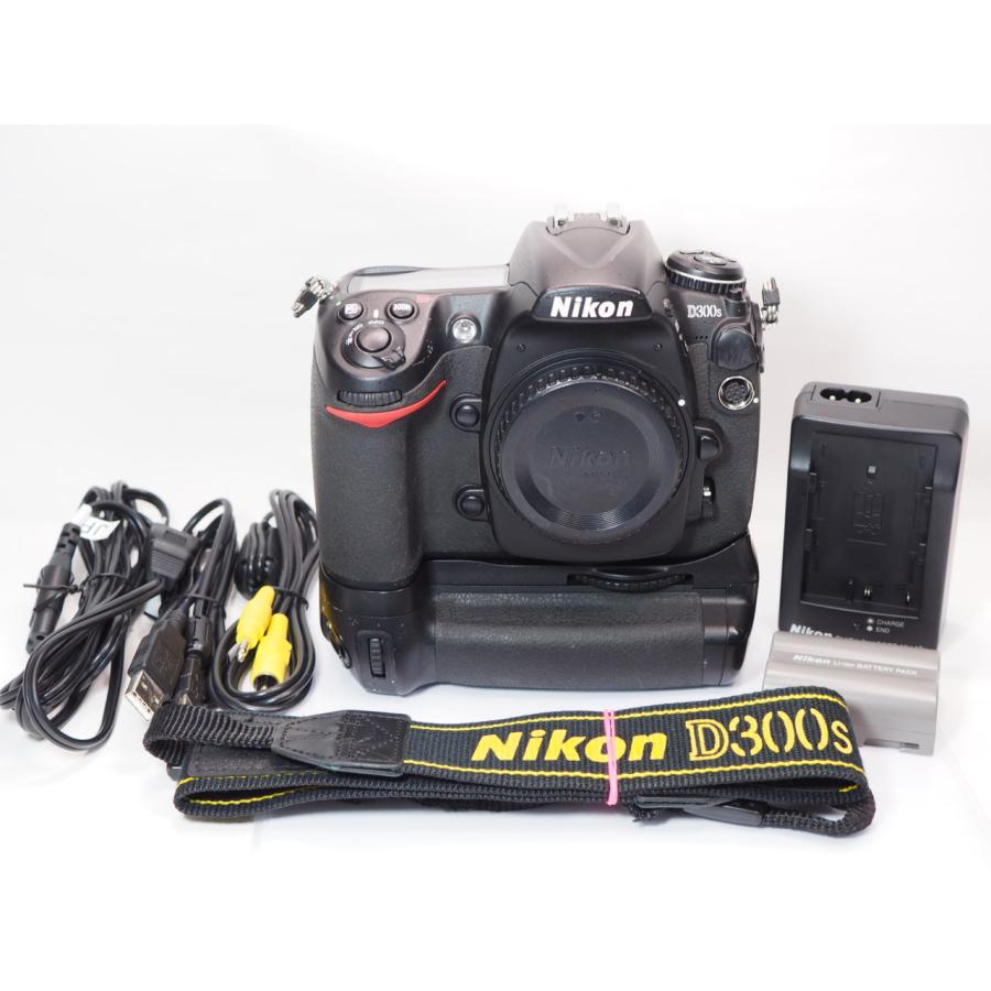 ニコン（Nikon） Nikon D300S ボディー MB-D10 バッテリーグリップ付き