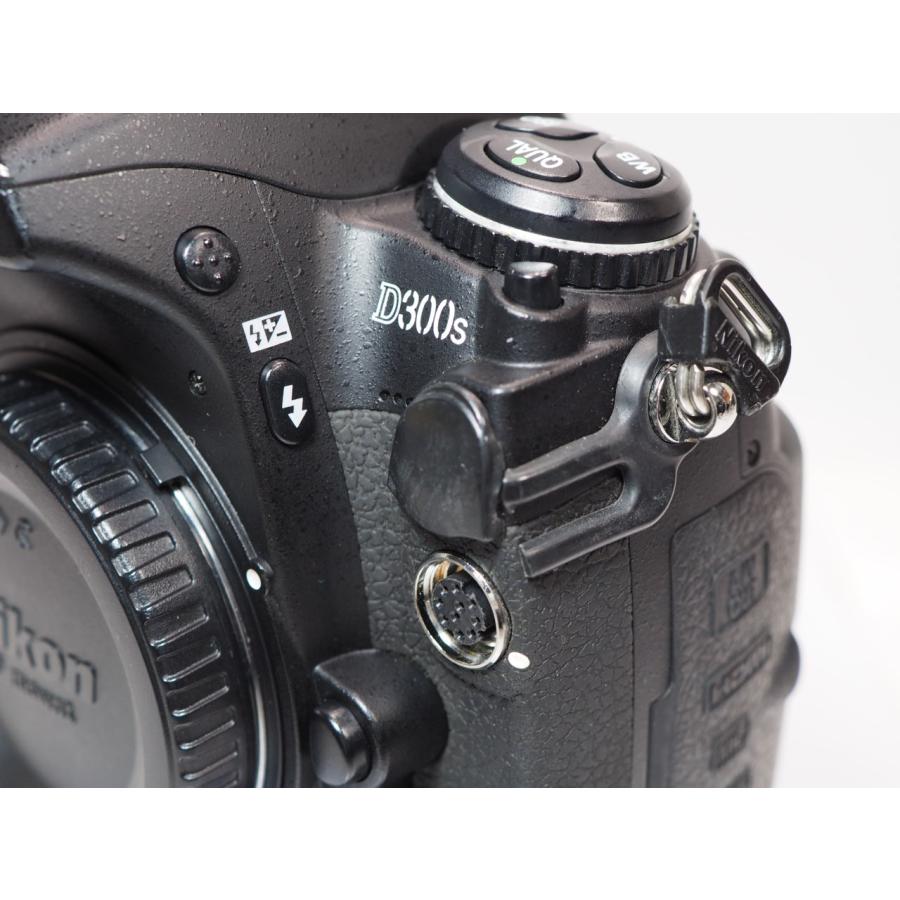ニコン（Nikon） Nikon D300S ボディー MB-D10 バッテリーグリップ付き