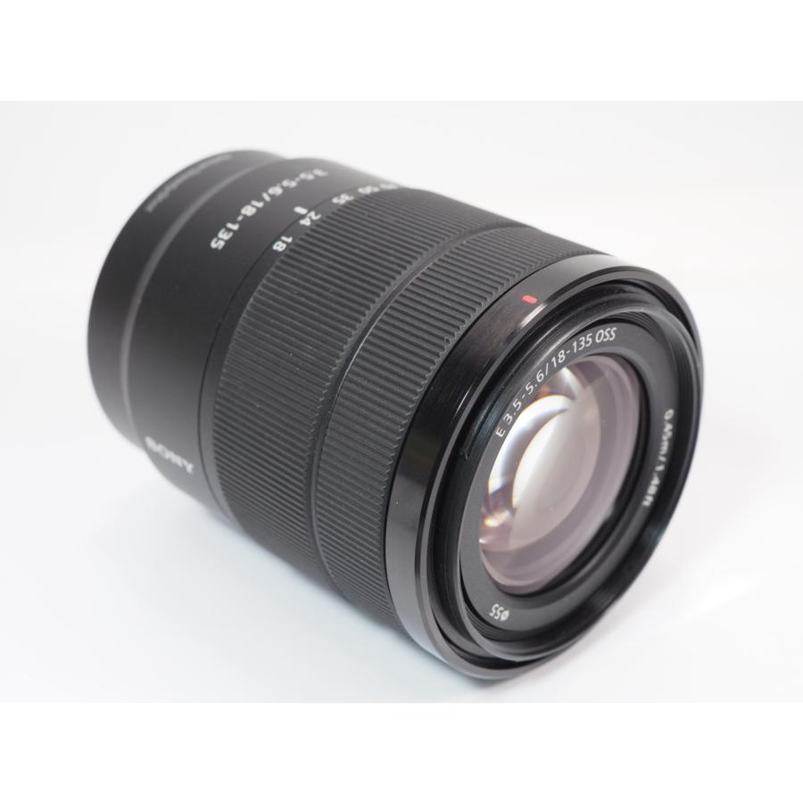 【 美品 】SONY E 18-135mm F3.5-5.6 OSS SEL18135 レンズ ALC-SH153 純正フード 元箱付 ソニー［管SO8109