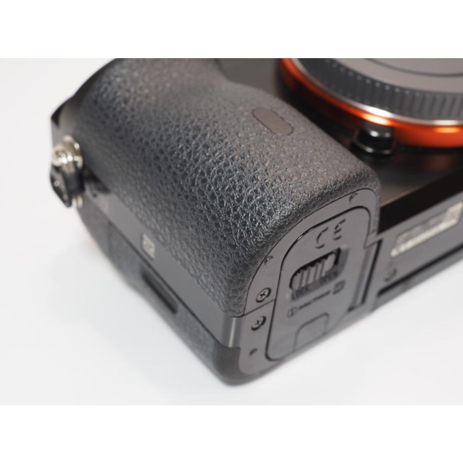 α（ソニー） 【 7919ショット 】SONY α7 ILCE-7 ボディー フルサイズ
