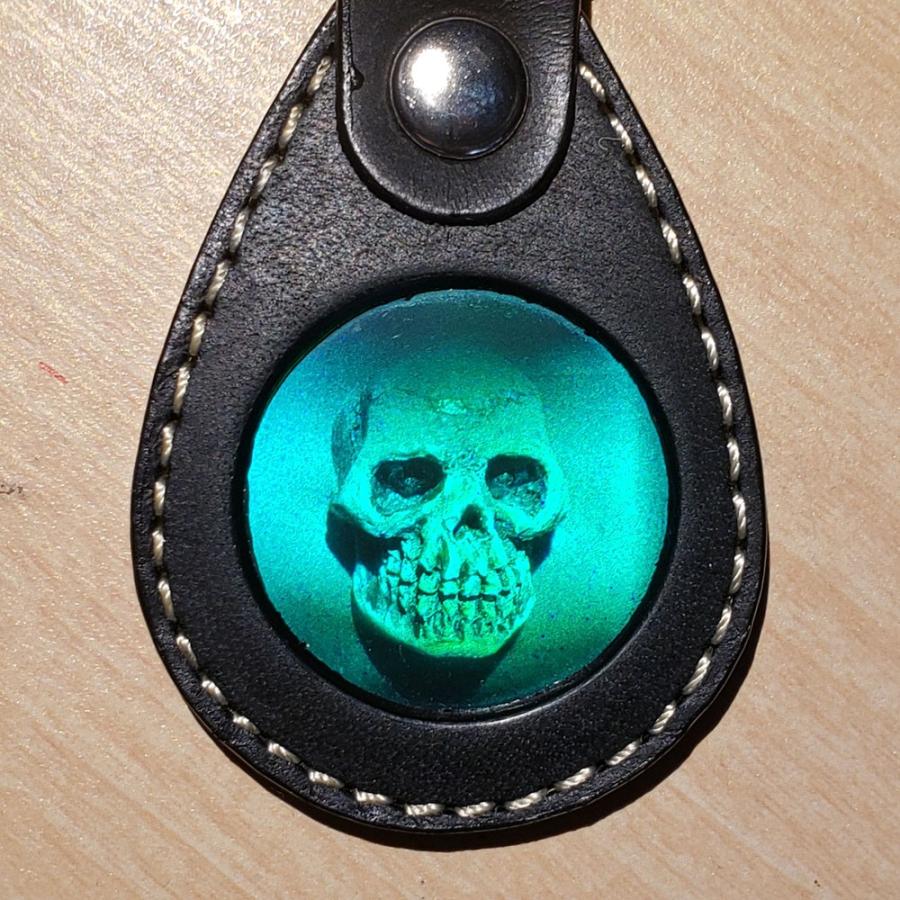 アウトレット品】3Dホログラム キーホルダー キーリング 革 メンズ