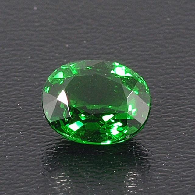 グリーンガーネット ルース 1.384ct 透明グリーングロッシュラーライト