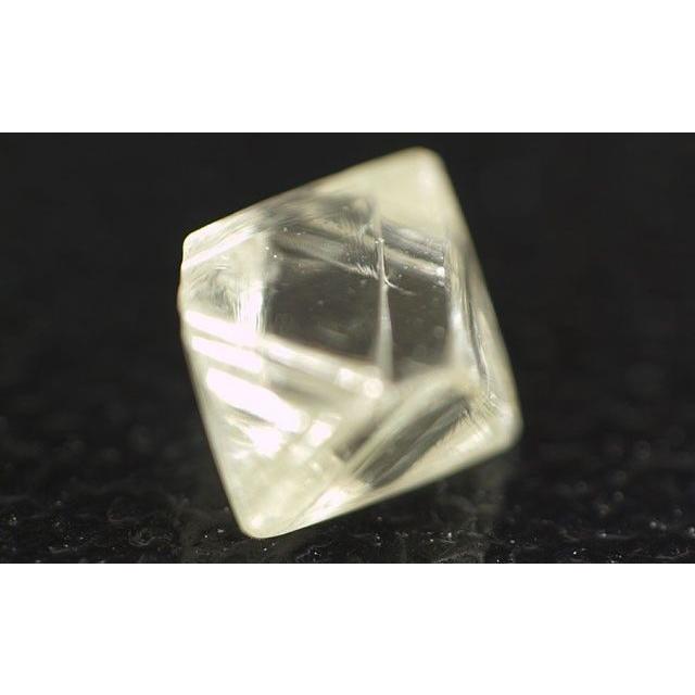 天然ダイヤモンド原石(ラフ) ルース(裸石) 0.27ct ほぼ正八面体(オクタ