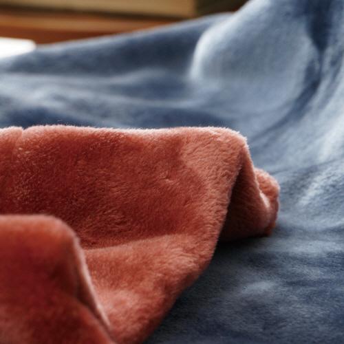 MCM ニューマイヤー毛布　日本製　大津毛布 大津コーポレーション 吸湿発熱ニューマイヤー毛布 ひざ掛けサイズ