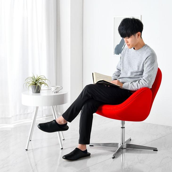 アルネ・ヤコブセン スワンチェア ジェネリック リプロダクト 青